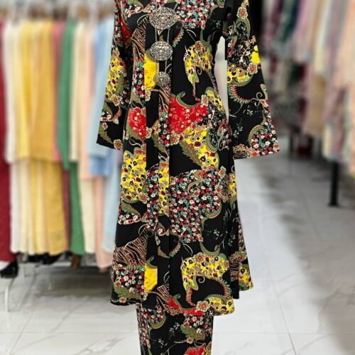 KEBAYA LABUH ZUBAIDAH