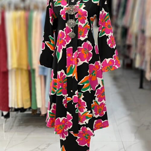 KEBAYA LABUH ZUBAIDAH BLACK PINK