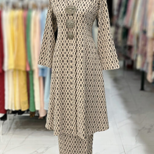 KEBAYA LABUH ZUBAIDAH NUDE