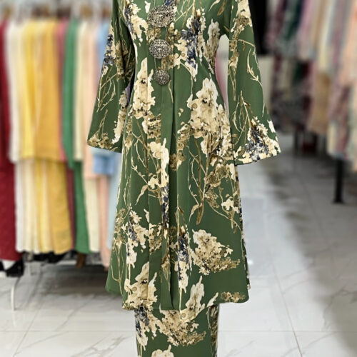 KEBAYA LABUH ZUBAIDAH GREEN