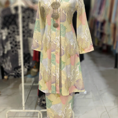 KEBAYA LABUH DANG ANUM AUTUMN