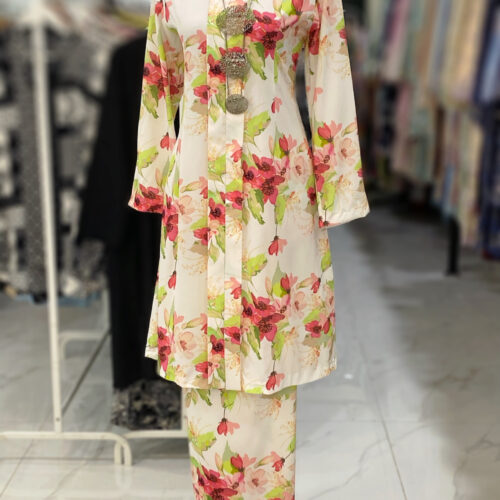 KEBAYA LABUH DANG ANUM