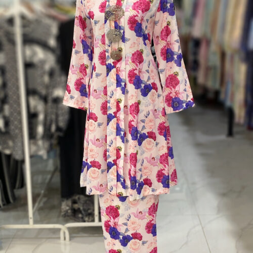 KEBAYA LABUH DANG ANUM