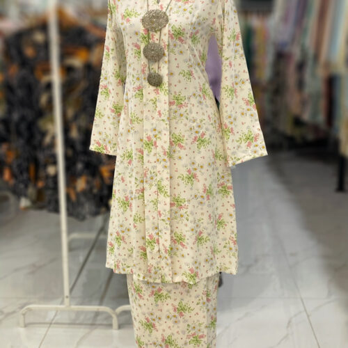 KEBAYA LABUH DANG ANUM OFFWHITE