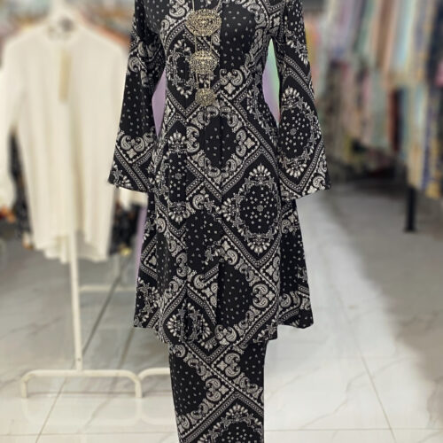 KEBAYA LABUH DANG ANUM BLACK