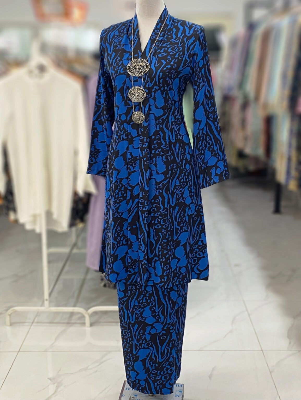 KEBAYA LABUH DANG ANUM - Image 3