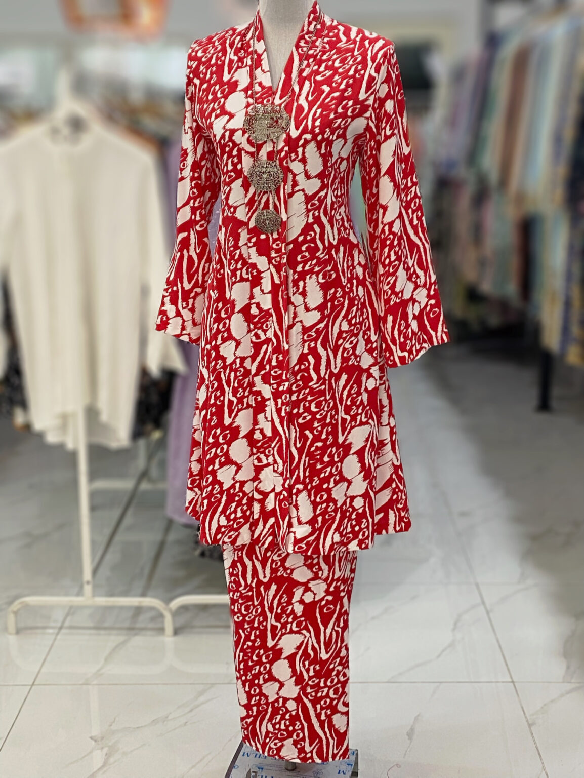 KEBAYA LABUH DANG ANUM - Image 2