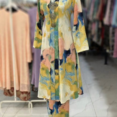 KEBAYA LABUH ZUBAIDAH ABSTRACT