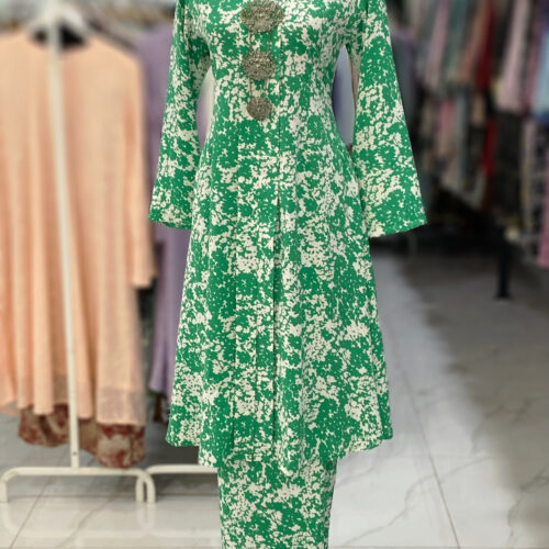KEBAYA LABUH ZUBAIDAH GREEN
