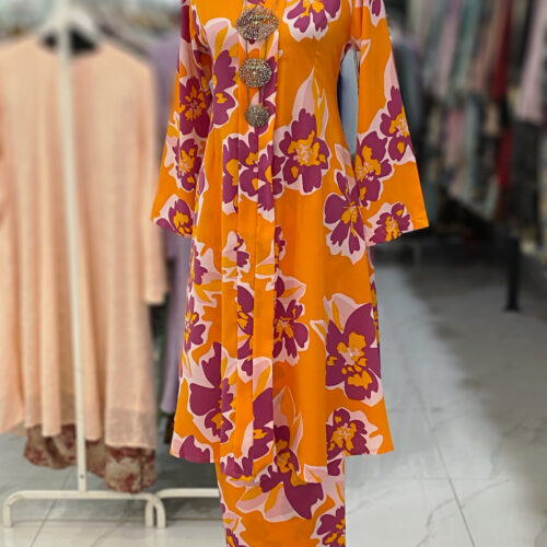 KEBAYA LABUH ZUBAIDAH ORANGE PINK