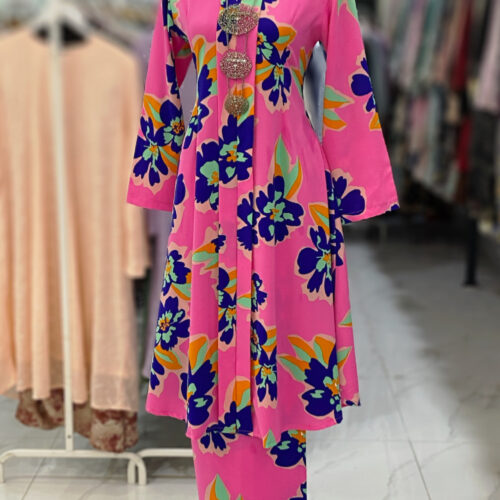 KEBAYA LABUH ZUBAIDAH PINK