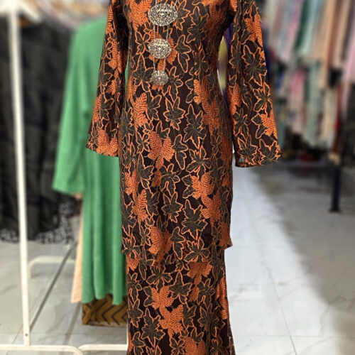 BAINON KURUNG LACE PREMIUM ORANGE BLACK