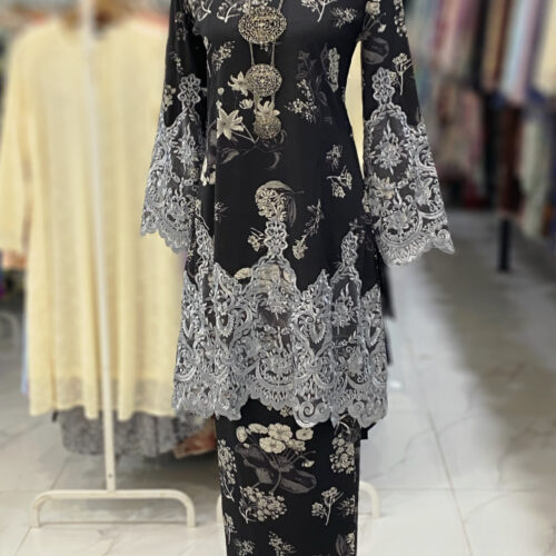CAMELIA KURUNG BORDER LACE BLACK GREY