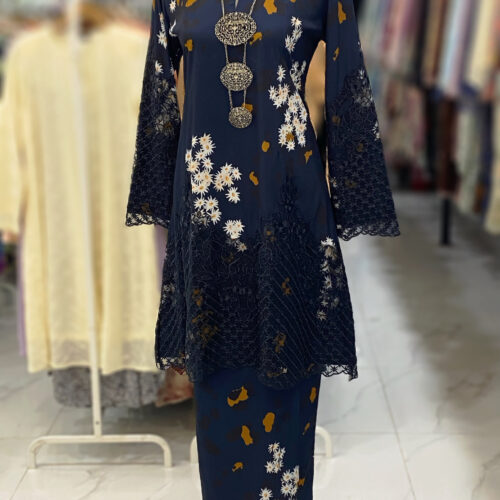 CAMELIA KURUNG BORDER LACE BLUE BLACK