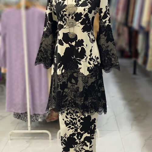 CAMELIA KURUNG BORDER LACE WHITE BLACK