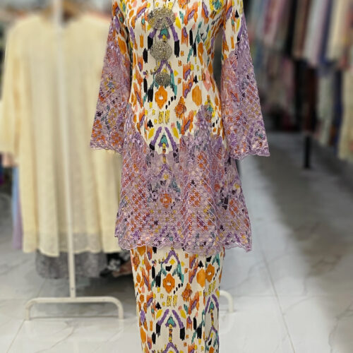 CAMELIA KURUNG BORDER LACE ORANGE