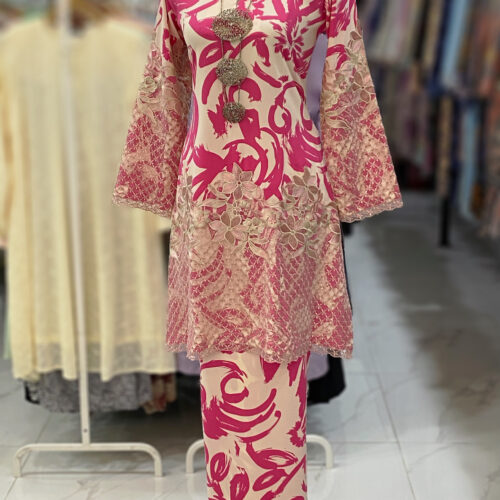 CAMELIA KURUNG BORDER LACE BABY PINK