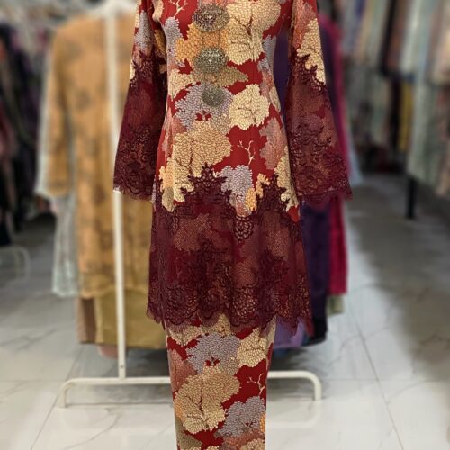 CAMELIA KURUNG BORDER LACE DARK RED