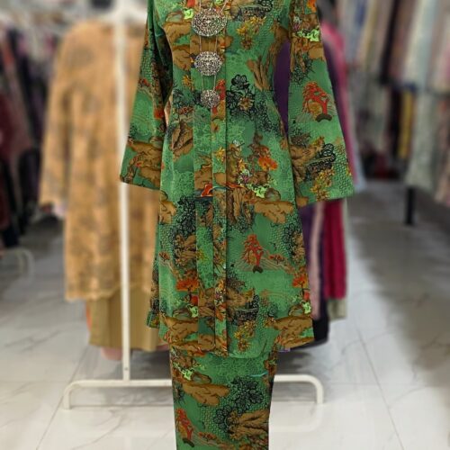 KEBAYA LABUH DANG ANUM GREEN BROWN