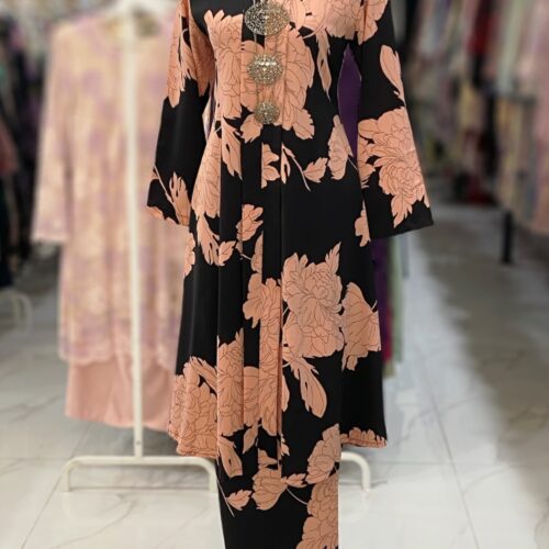 KEBAYA LABUH ZUBAIDAH PINK SALMON