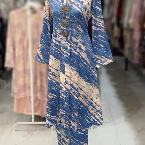 KEBAYA LABUH ZUBAIDAH BLUE WHITE
