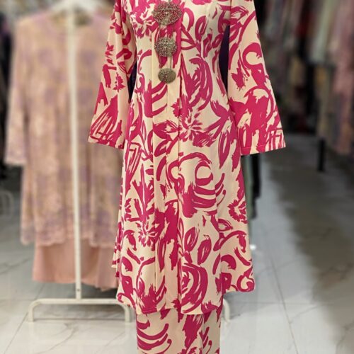 KEBAYA LABUH ZUBAIDAH PINK