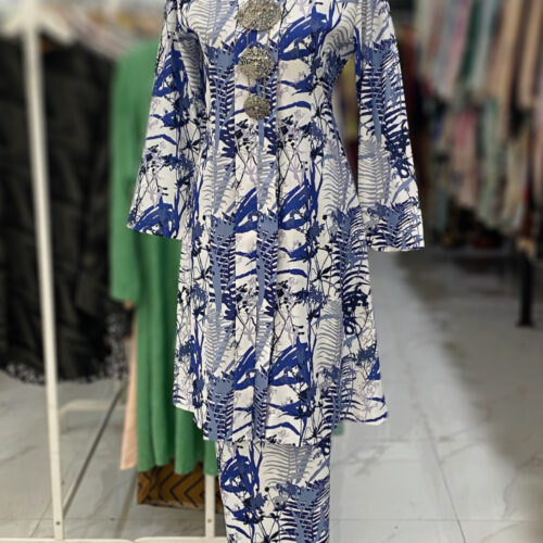 KEBAYA LABUH DANG ANUM WHITE BLUE