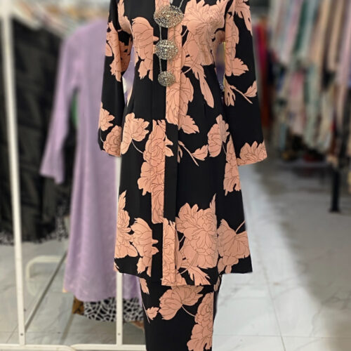 KEBAYA LABUH DANG ANUM SALMON