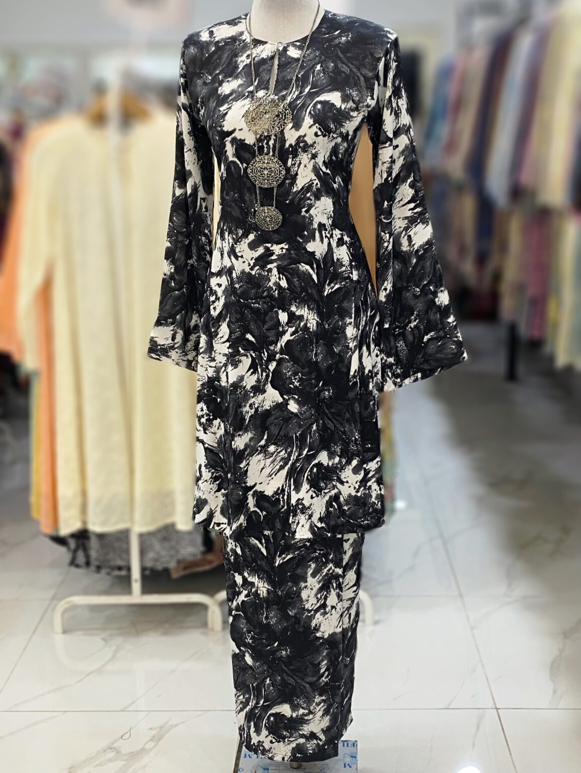 MELOR KURUNG RIAU CREPE - Image 3