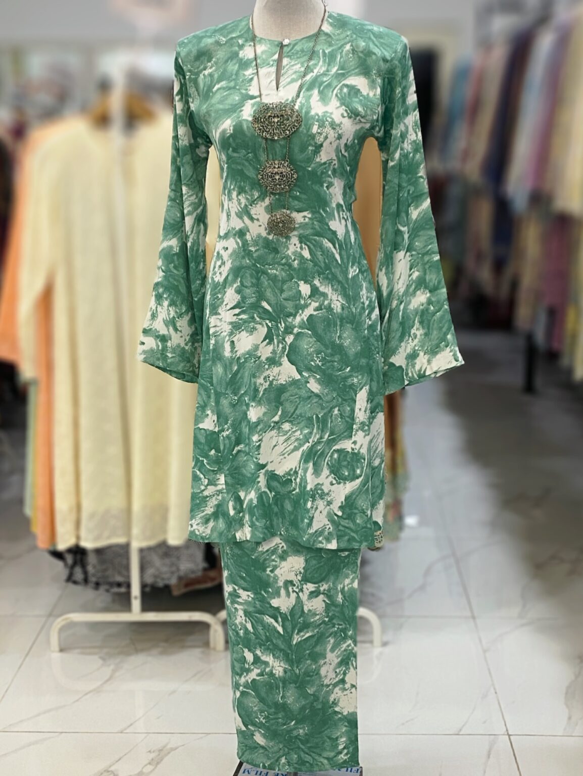 MELOR KURUNG RIAU CREPE - Image 4