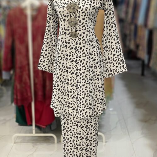 MELOR KURUNG RIAU CREPE WHITE