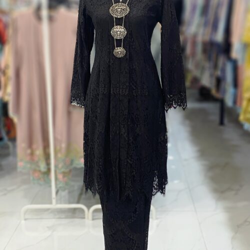 KEBAYA LABUH DANG ANUM LACE PREMIUM BLACK