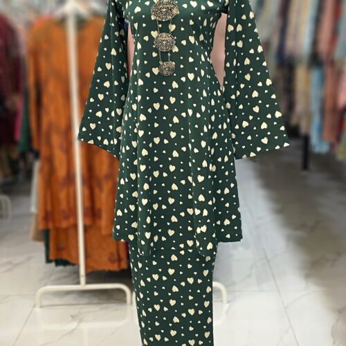 MELOR KURUNG RIAU CREPE DARK GREEN