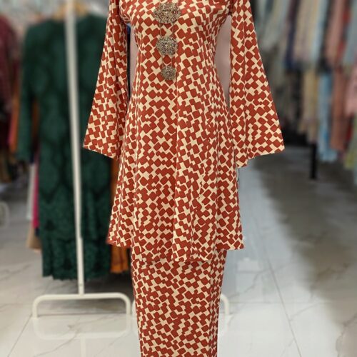 MELOR KURUNG RIAU CREPE RED BRICK