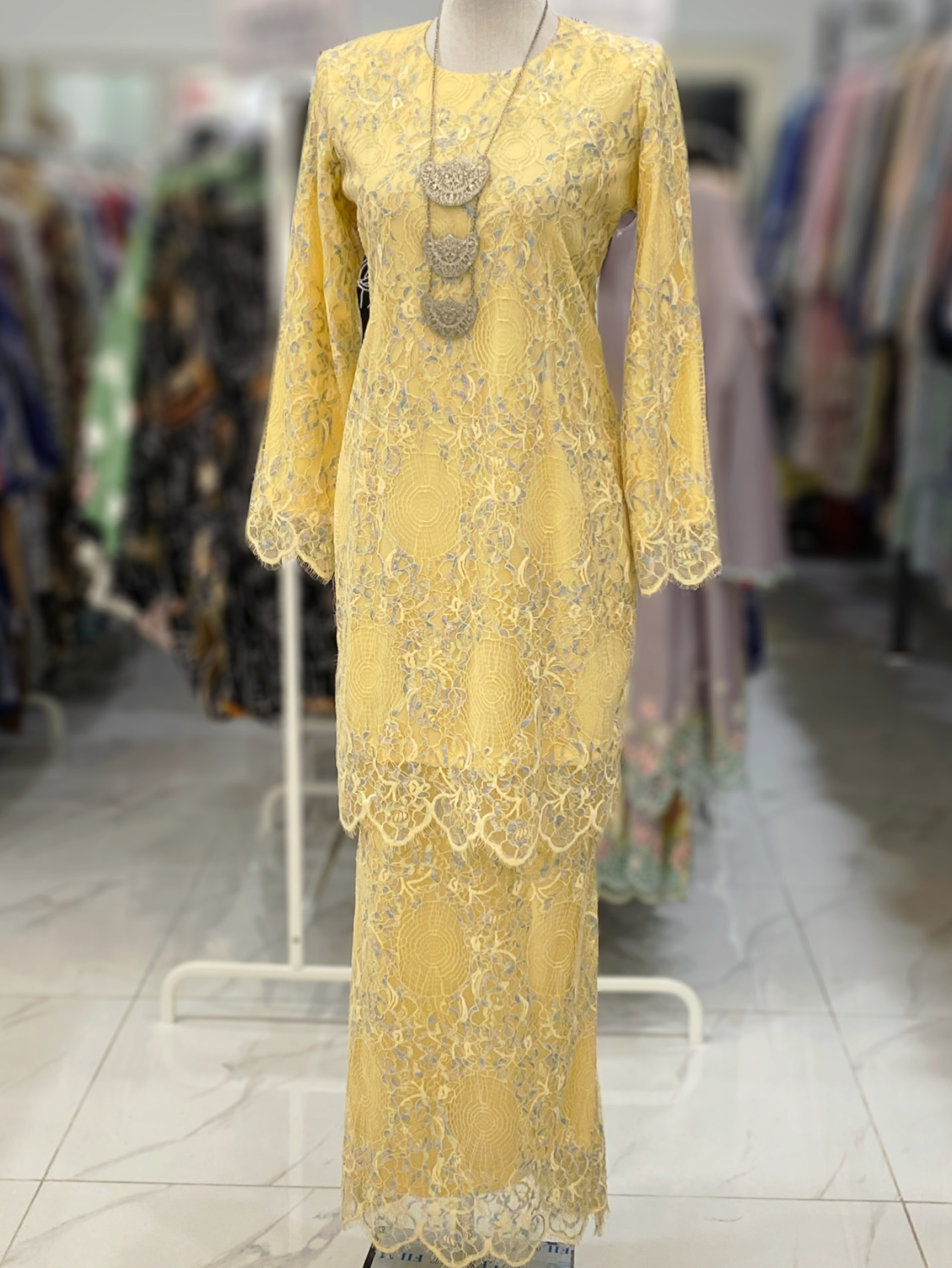 BAINON KURUNG LACE PREMIUM YELLOW – Apple couture