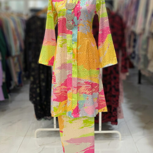 KEBAYA LABUH DANG ANUM JAQUARD SILK