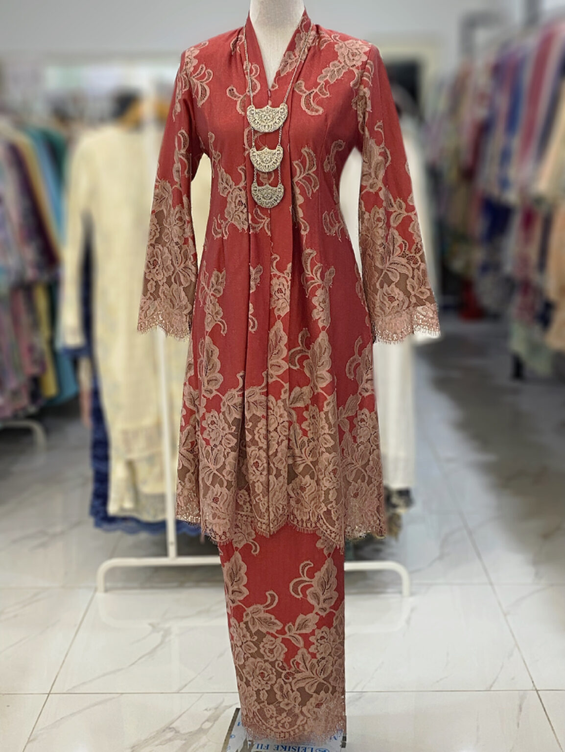KEBAYA LABUH DANG ANUM LACE - Image 5