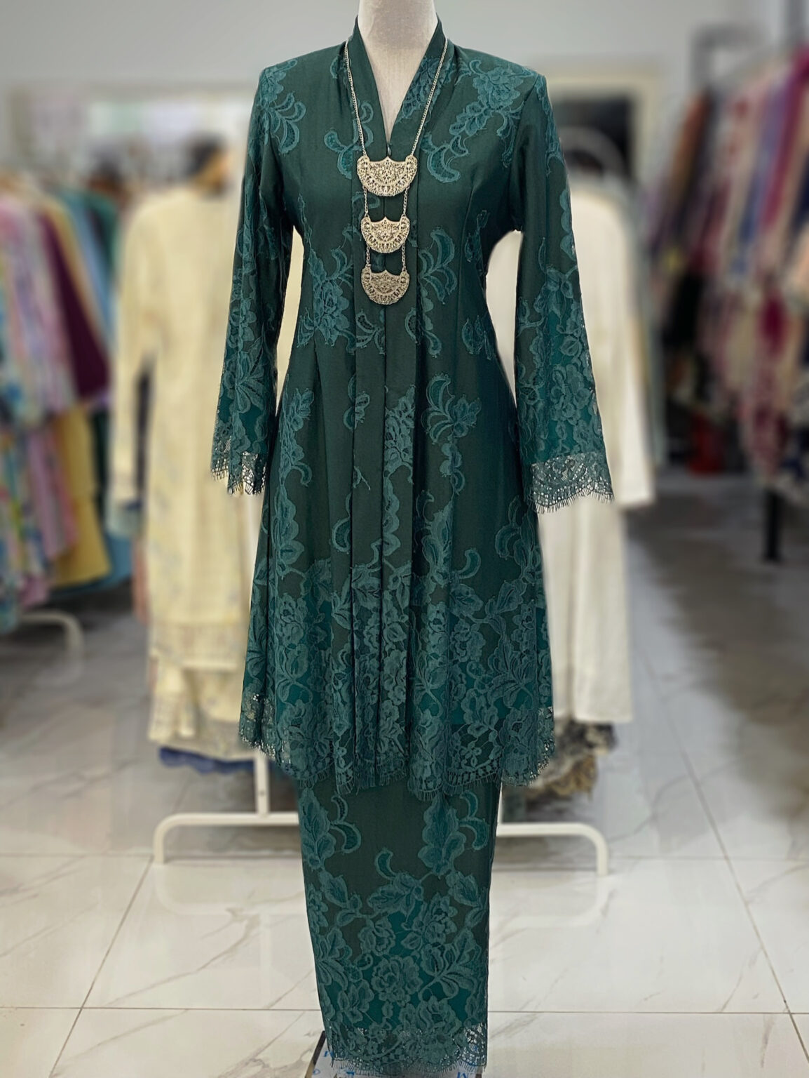 KEBAYA LABUH DANG ANUM LACE - Image 6