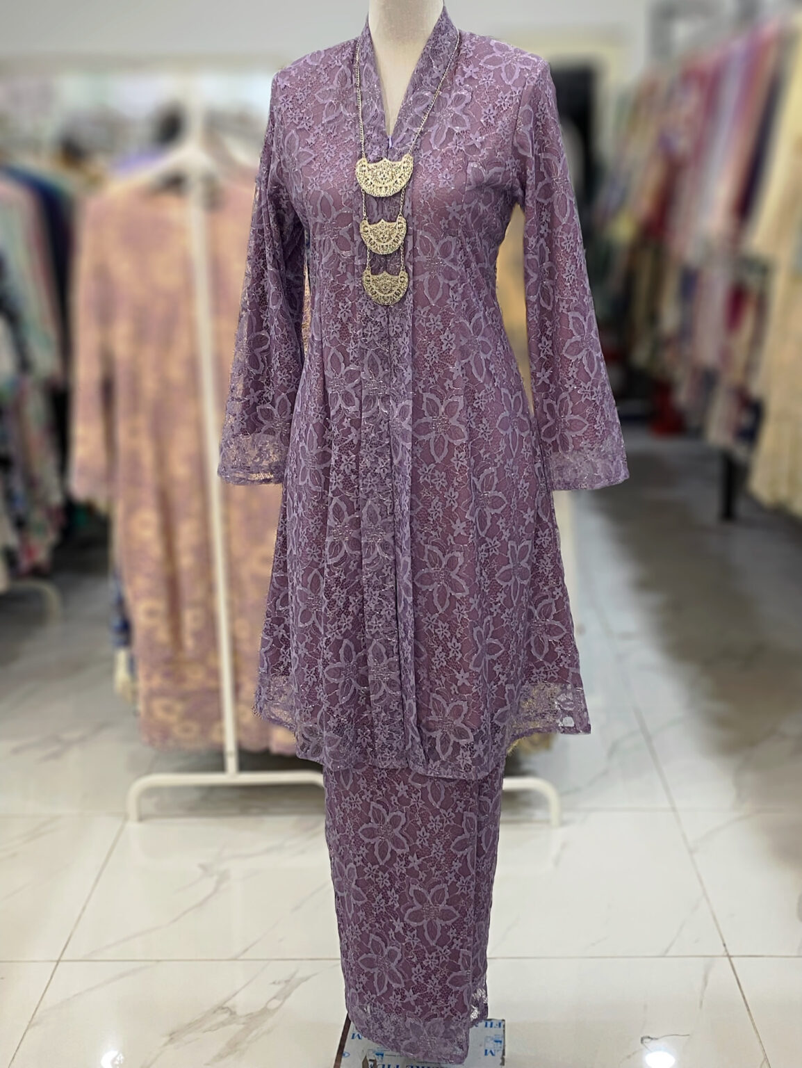 KEBAYA LABUH DANG ANUM LACE PREMIUM PURPLE MAUVE