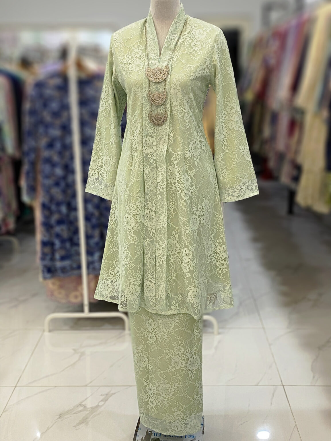 KEBAYA LABUH DANG ANUM LACE - Image 4