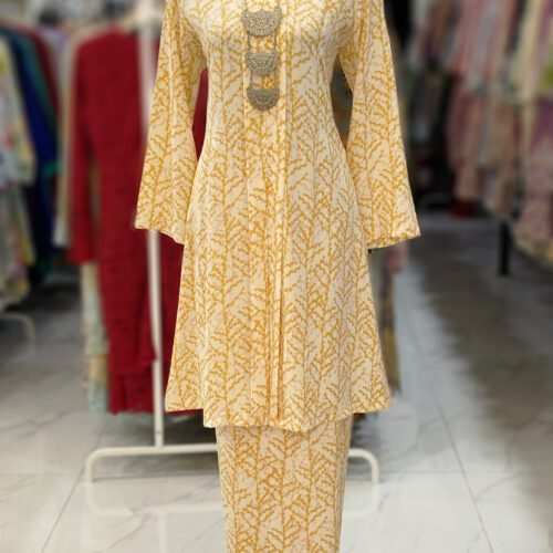 KEBAYA LABUH DANG ANUM CREAM YELLOW
