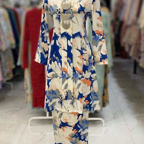 KEBAYA LABUH DANG ANUM WHITE BLUE