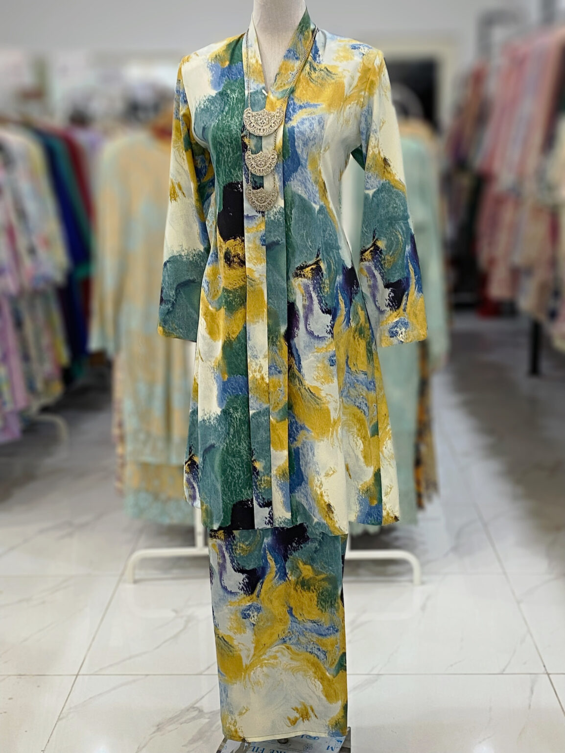 KEBAYA LABUH DANG ANUM - Image 4