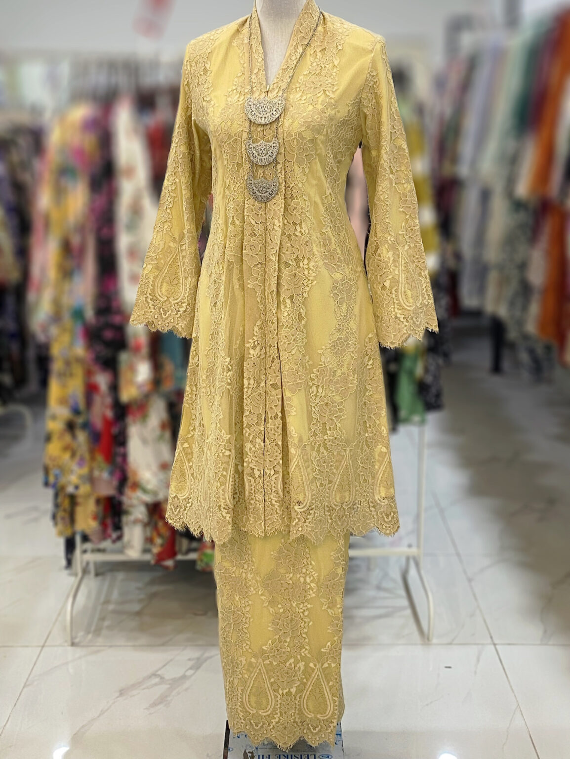 KEBAYA LABUH DANG ANUM LACE - Image 5