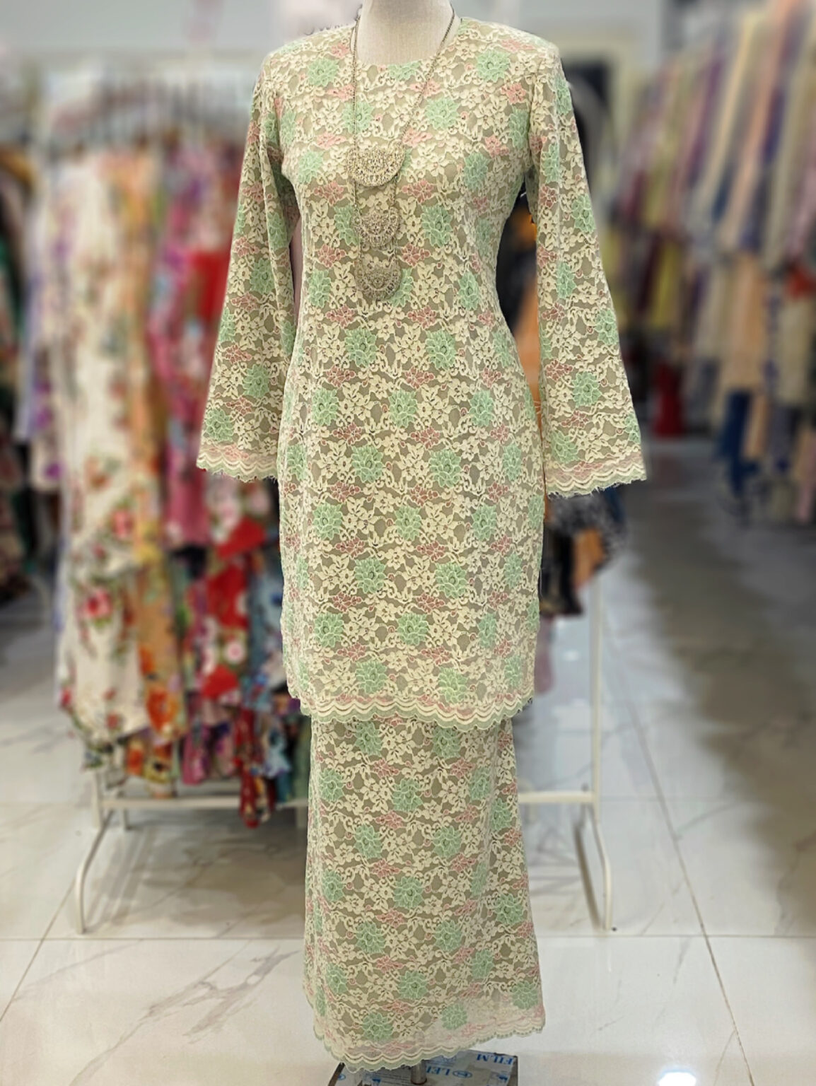 BAINON KURUNG LACE PREMIUM - Image 3