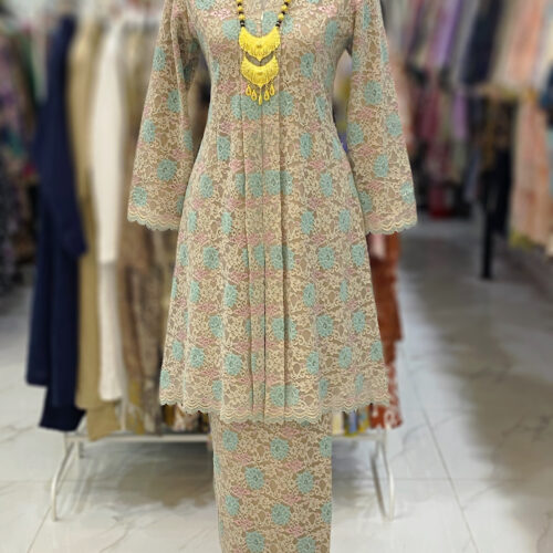 KEBAYA LABUH DANG ANUM LACE BLUE MINT