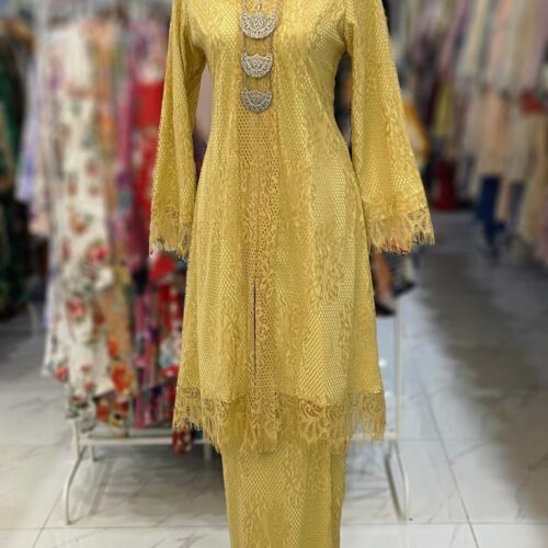 KEBAYA LABUH DANG ANUM LACE YELLOW