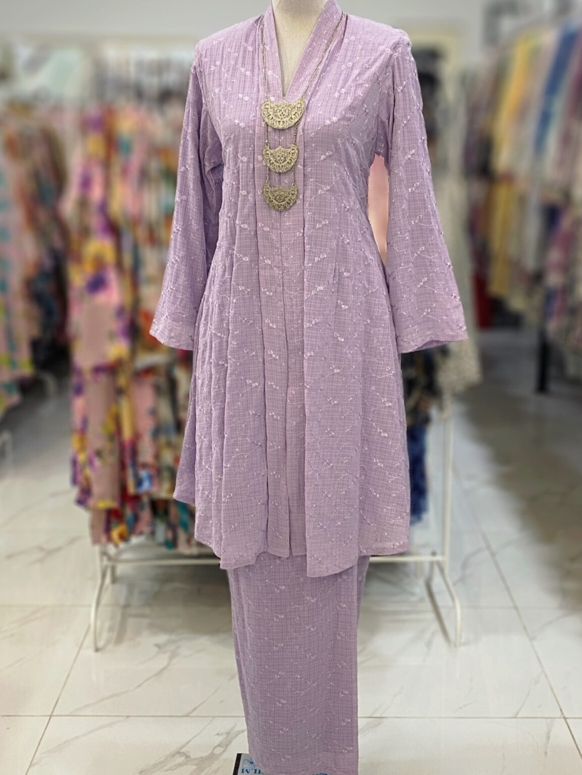 KEBAYA LABUH DANG ANUM SOFT COTTON EMBROIDERY - Image 4
