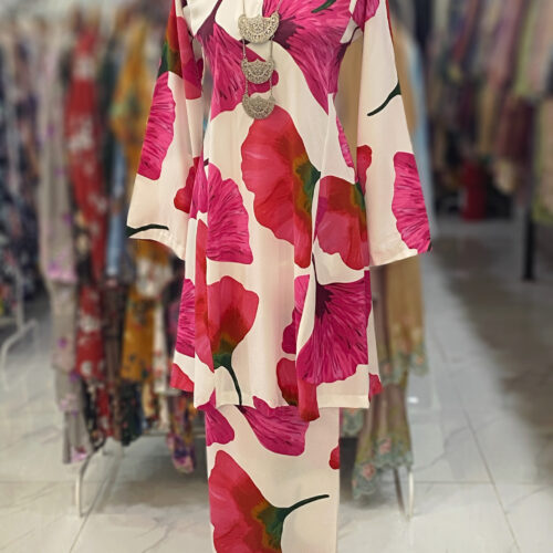 MELOR KURUNG RIAU CREPE WHITE PINK