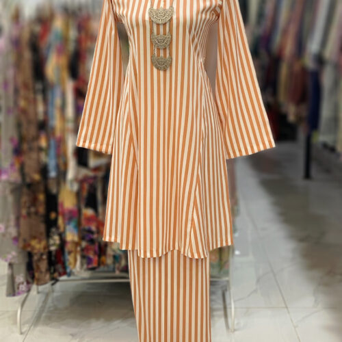 MELOR KURUNG RIAU STRIPES PEACH